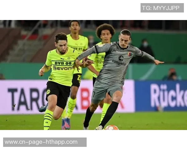 外媒曝光拜仁2627赛季客场球衣设计白色主色调EV队徽重返引发关注 外媒曝光拜仁2627赛季客场球衣设计白色主色调EV队徽重返引发关注