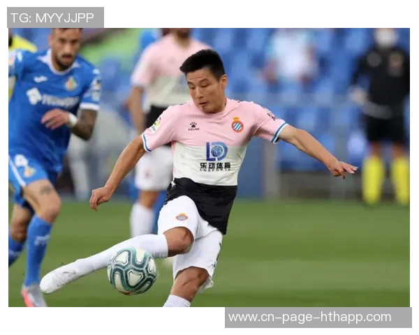 刘越批评裁判判罚点球过于牵强认为其业务水平不足影响比赛公正性